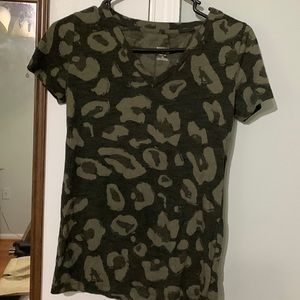 V-neck Animal print cotton T-Shirt